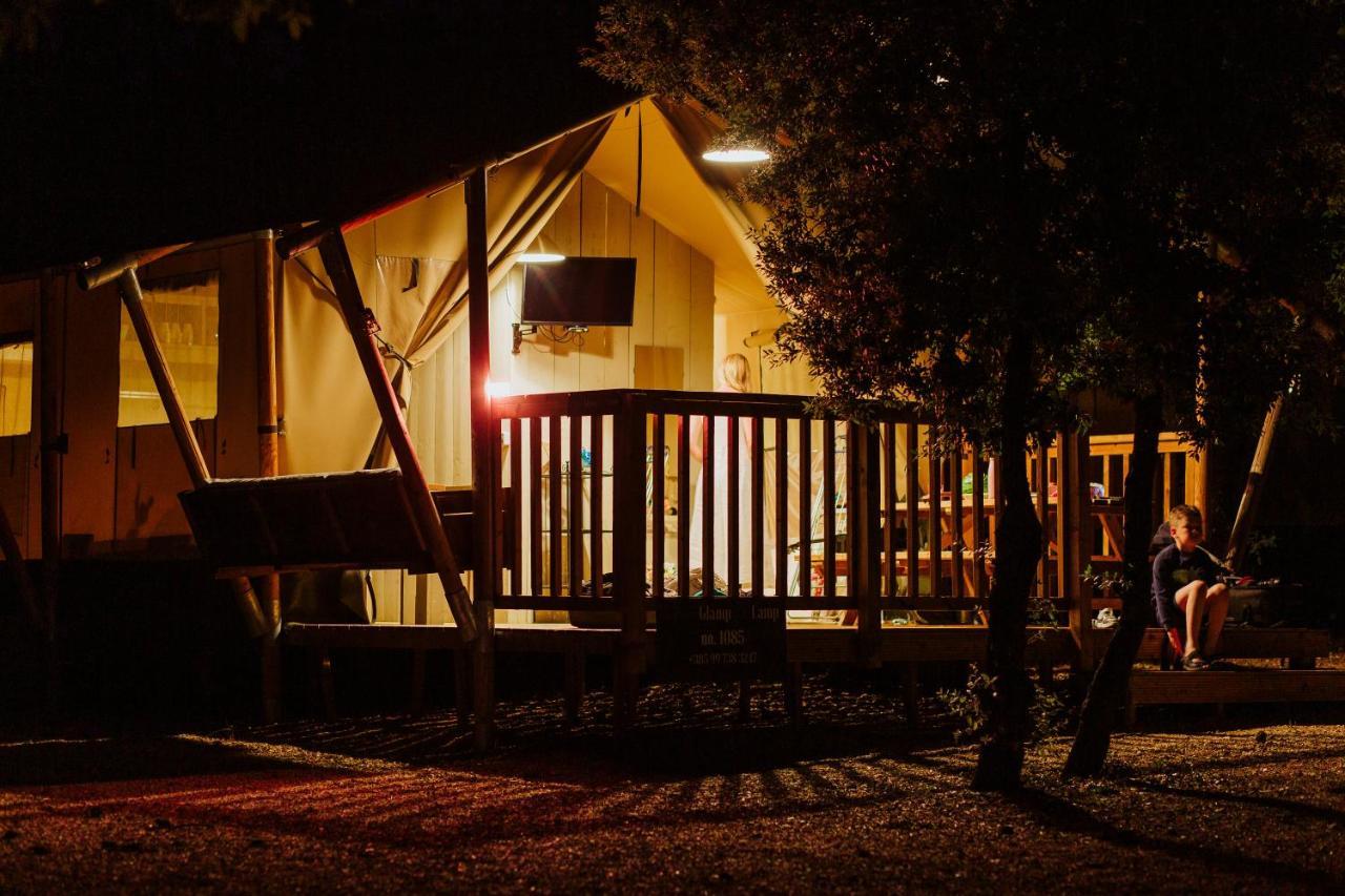 Glamping Camp Soline บีโอกราดนาโมรู ภายนอก รูปภาพ